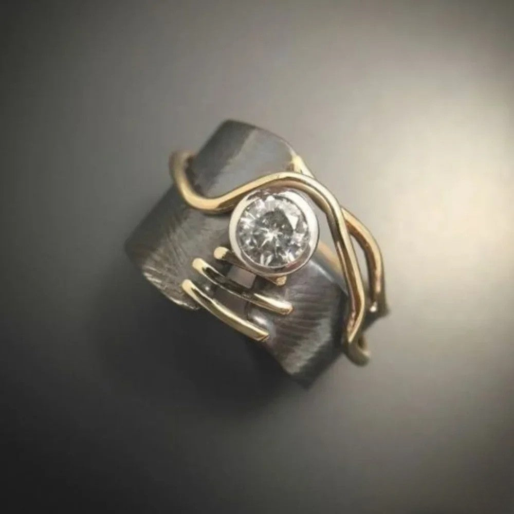 Anillo de Zirconia Retro en Plata Oscura