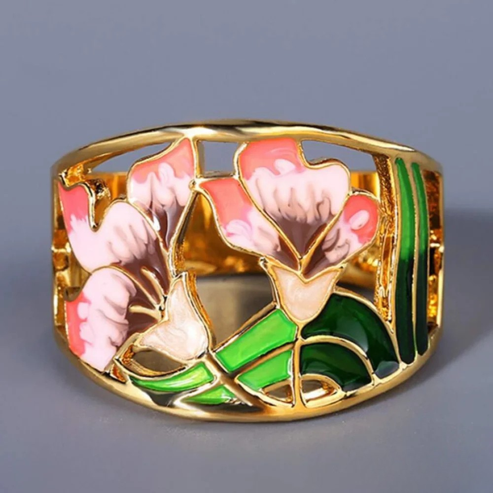 Anillo de Flor de Esmalte Dorado Retro
