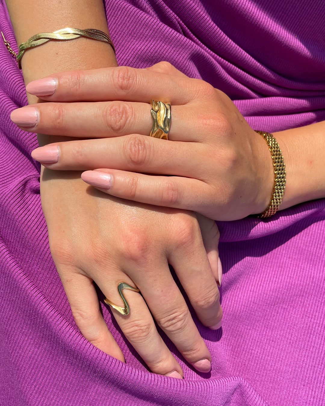 Jaylinette | Anillo Grande de Oro de 18K