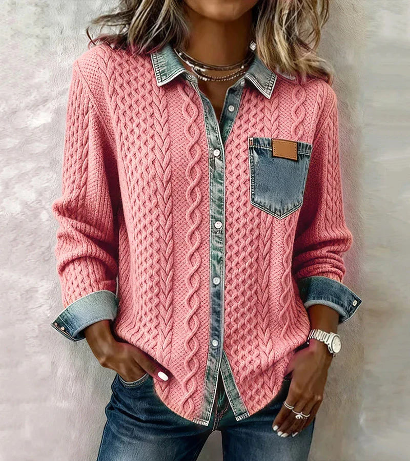 Top de punto patchwork con detalles de denim