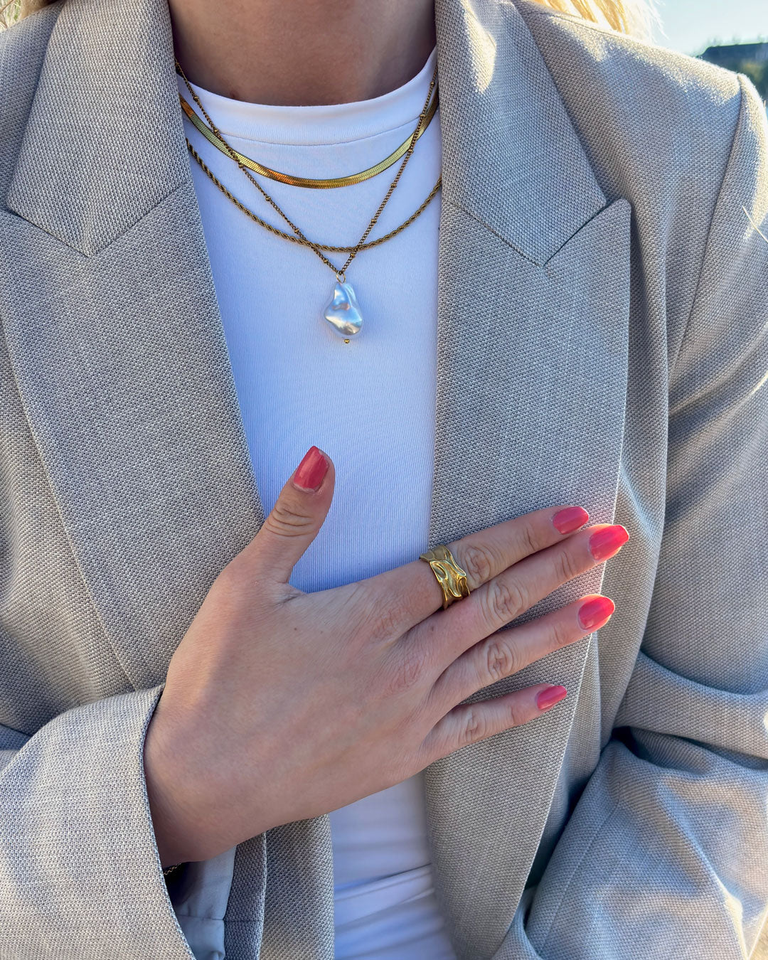 Jaylinette | Anillo Grande de Oro de 18K