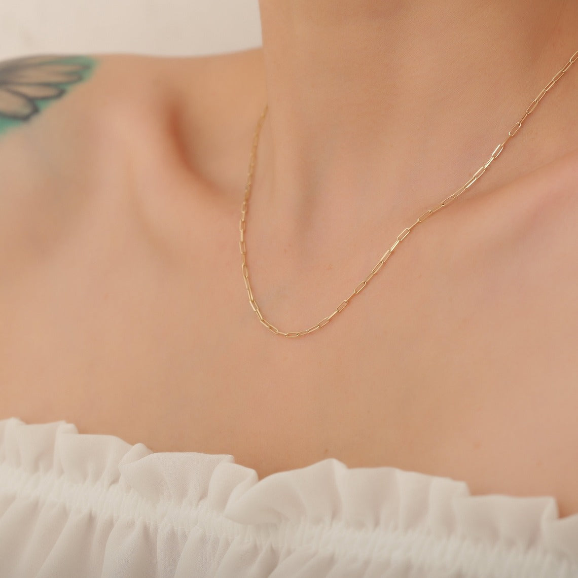 Tiaralynn | Collar de Papel Pequeño en Oro de 18K
